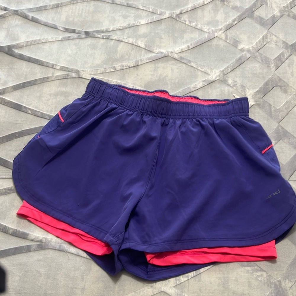 Hind size S